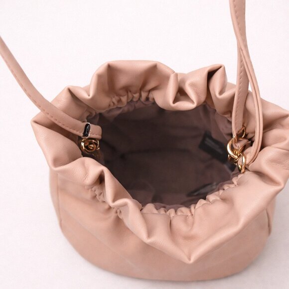 Victoria’s Secret Beige Cinched Bucket Crossbody Bag NWT - Picture 8 of 9